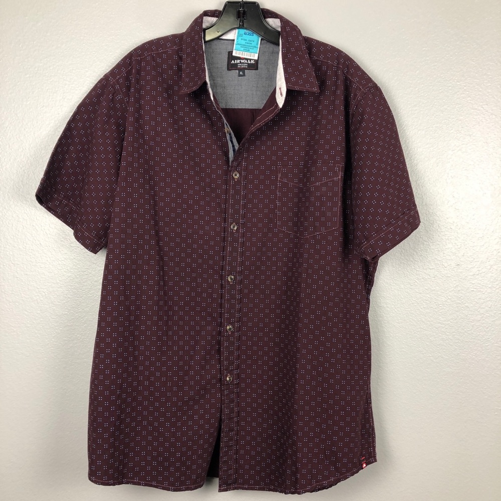 Airwalk s/s button down shirt - size XL